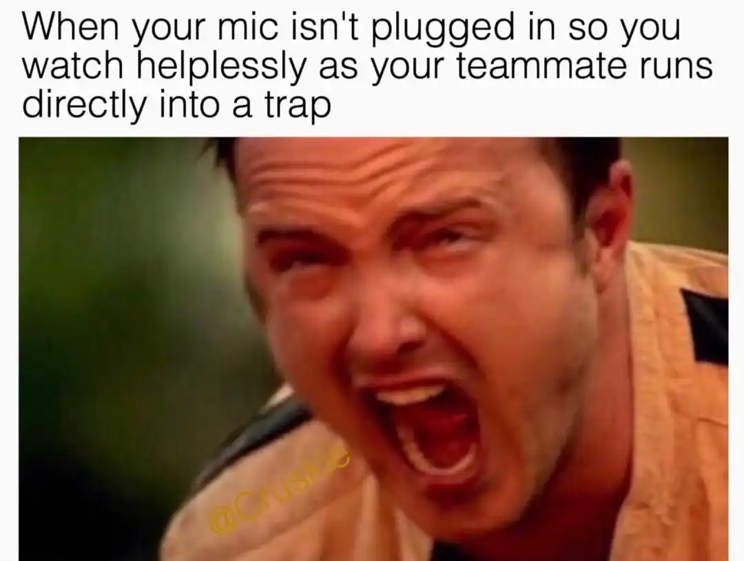 Aaron paul screaming meme watch teammate run into trap unplugged mic